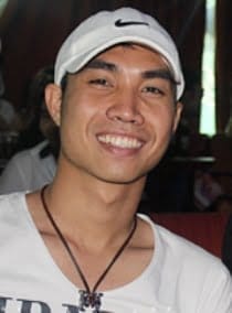 Phạm Việt Hoàng